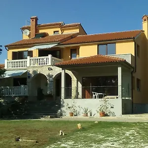 Lili Appartamento Medolino