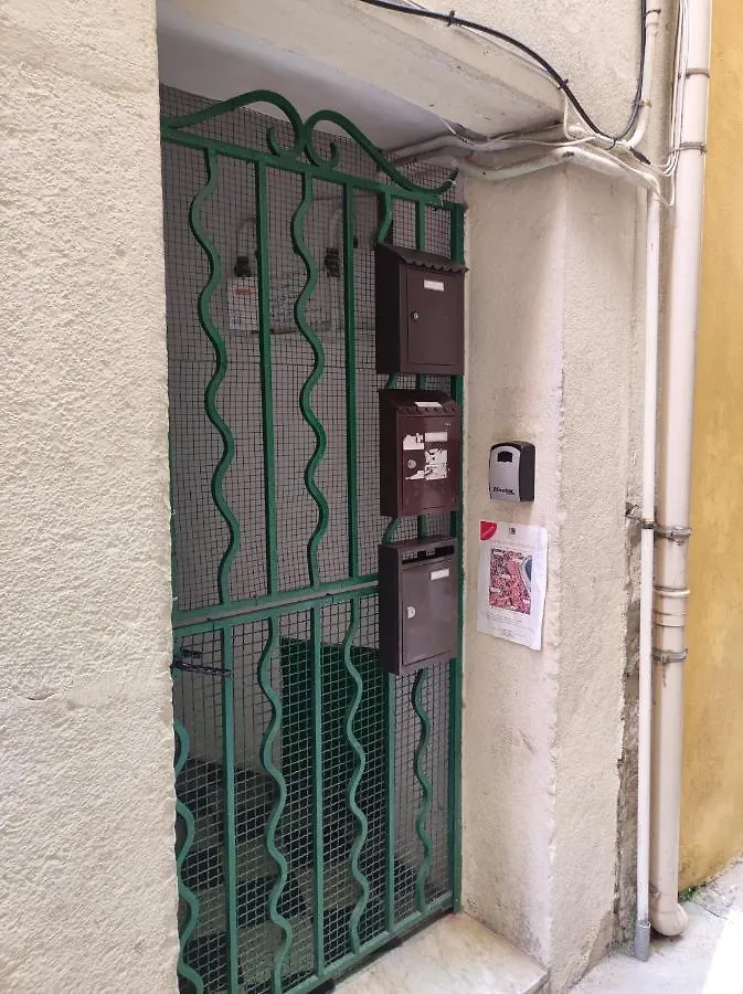 Bilocale Nella Vecchia Citta' Di Mentone Apartment 0*, Menton France