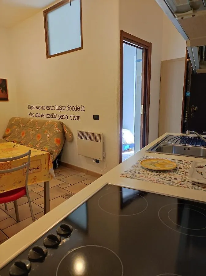 Bilocale Nella Vecchia Citta' Di Mentone Apartment